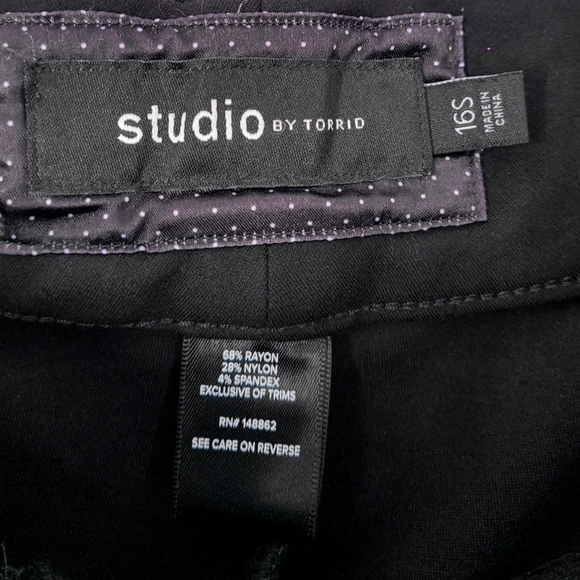 Torrid | Black Studio by Torrid Ponte Trousers Sz 16S - Picture 7 of 7